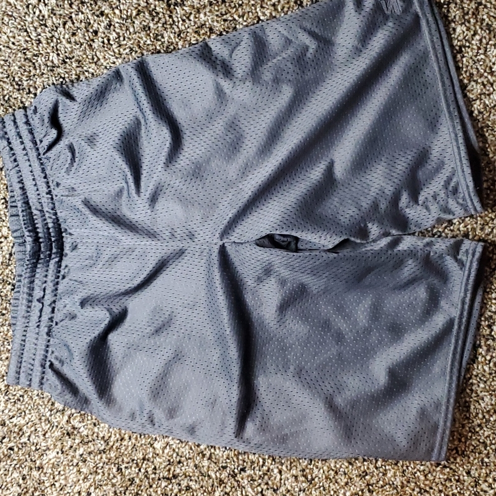 Starter size large boys athletic shorts
